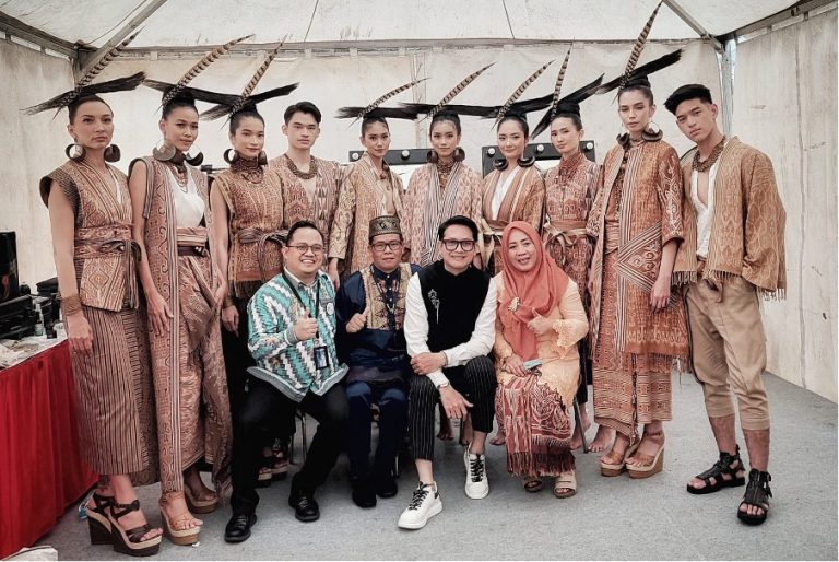 weaving_group_02